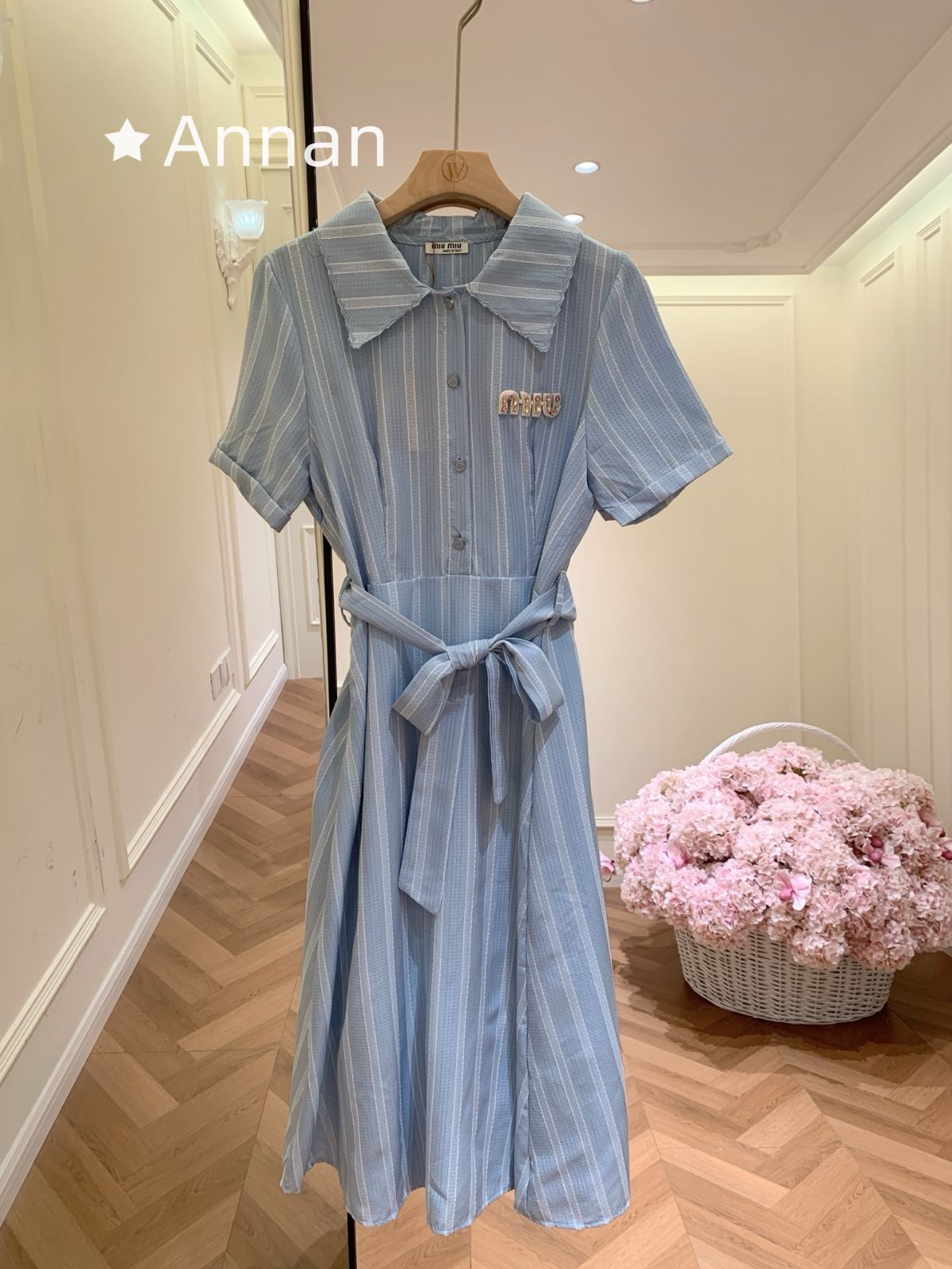 新品同様 人気 新品 MIUMIU ミュウミュウ ワンピース レディース