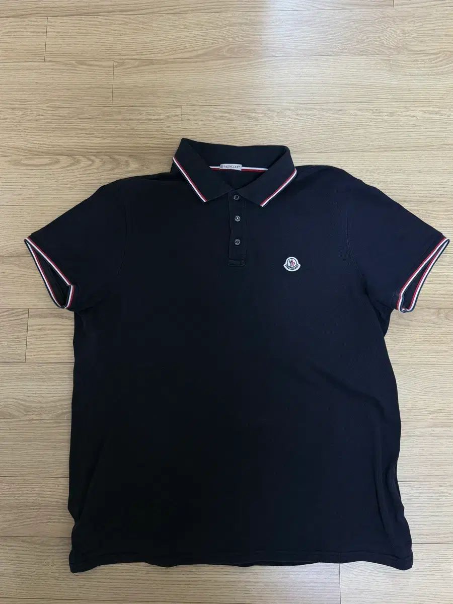 正規品) モンクレール カラーTシャツ