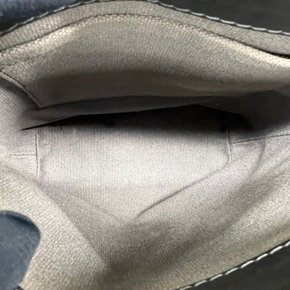 LOUIS VUITTON 希少 ルイヴィトン ユタライン ユマ バサルト ショルダーバッグ M97024 レザー RI4151 グレー クロスボディ ミニバッグ ポシェット Y2K ルイヴィトン LV Bランク 中古 鑑定済 ヴィトンバッグ LOUIS VUITTON 希少 ルイヴィトン ユタライン ユマ バサルト ショルダーバッグ M97024 レザー RI4151 グレー クロスボディ ミニバッグ ポシェット Y2K ルイヴィトン LV Bランク 中古 鑑定済 ヴィトンバッグ