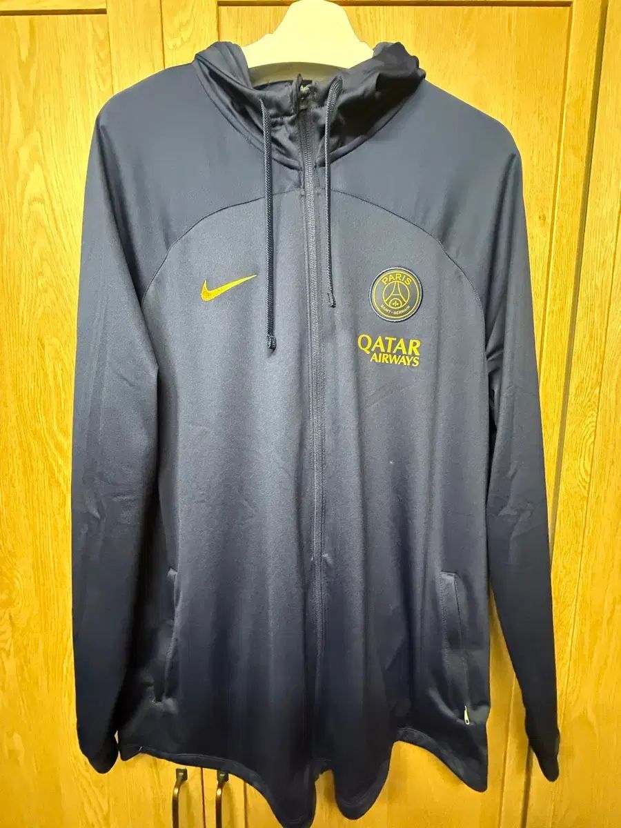 XXL NIKE パリ・サンジェルマンFC フーディー ジップアップ 出品