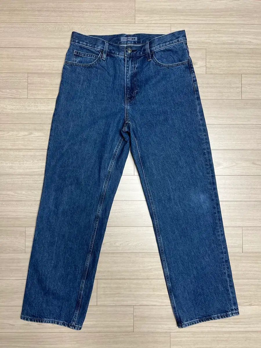 UNIQLO JWA ストレートデニム 32 (64 ブルー)