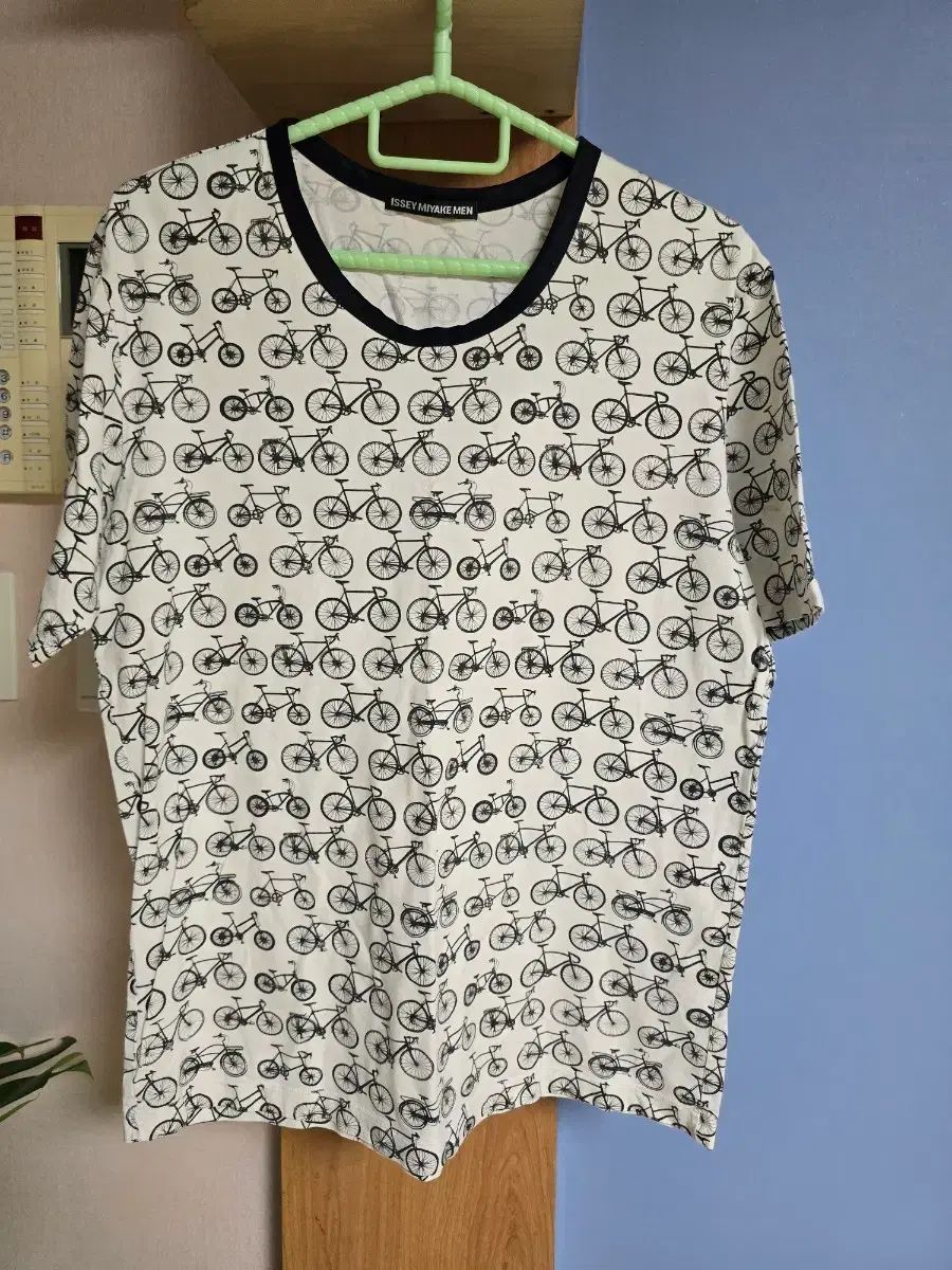 ISSEY MIYAKE イッセイミヤケ マン 自転車 パータン 半袖 Tシャツ