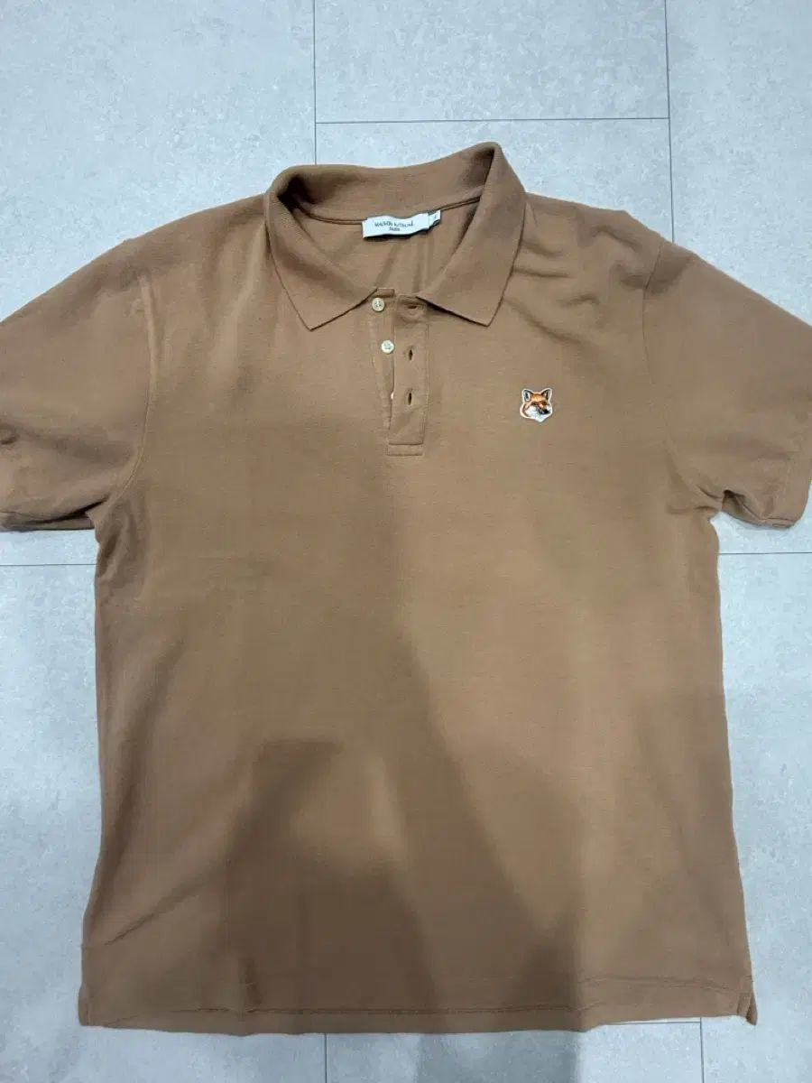 メゾンキツネ カラーTシャツ ベージュ (FU00203KJ7007) 出品