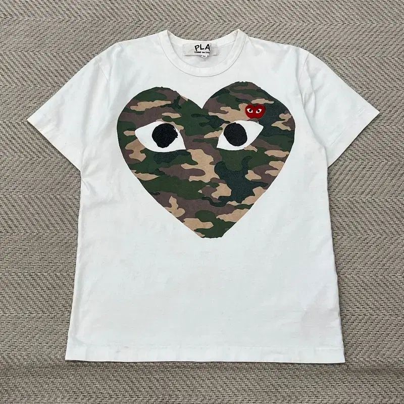コム・デ・ギャルソン カモフラージュパータン ロゴ 半袖Tシャツ r3676
