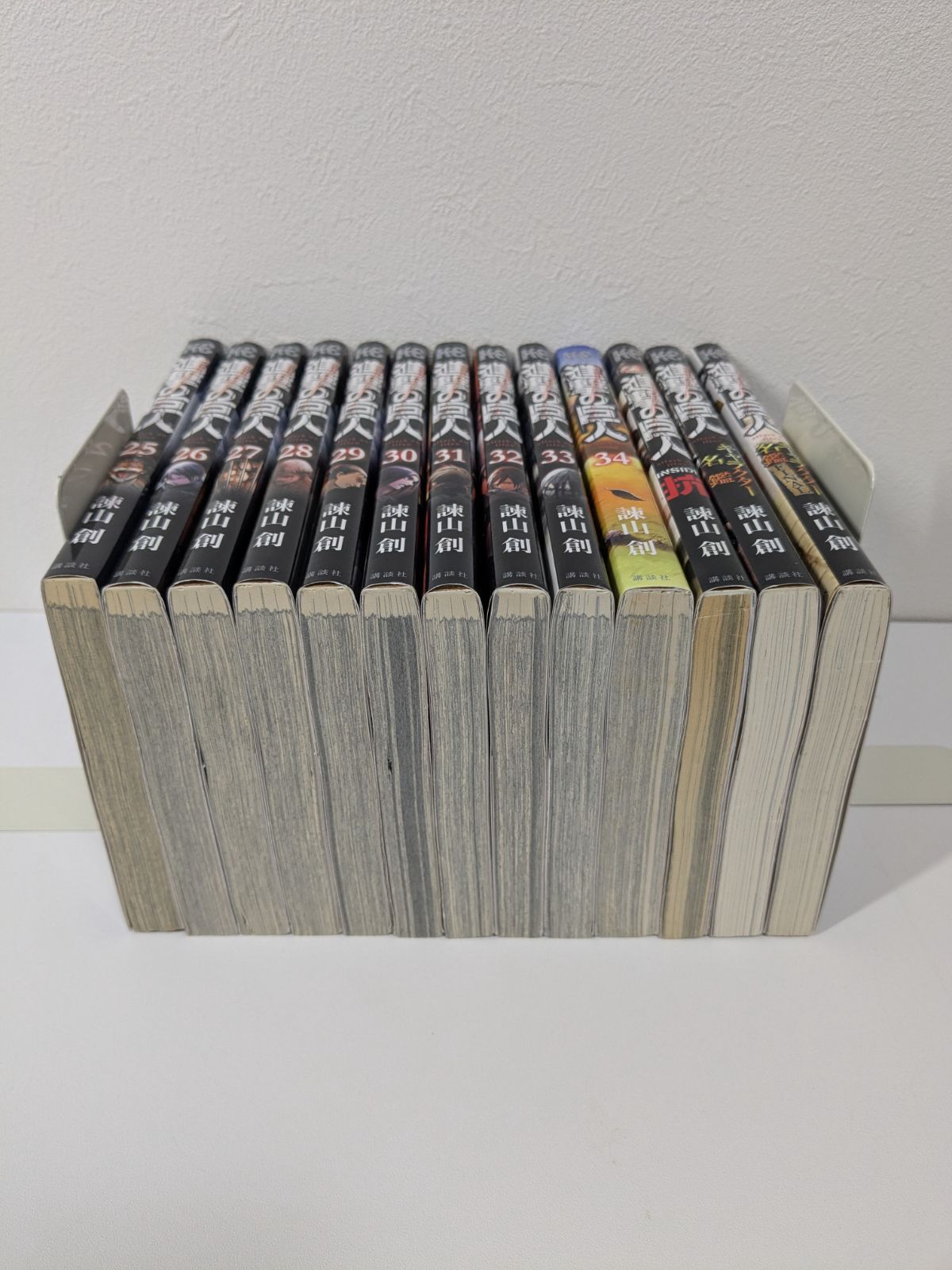 超絶美品 即納 進撃の巨人 初版 全巻 全巻セット 諌山創 全３４巻 送料無料 進撃の巨人 1～34巻 関連本3冊 全巻セット 諌山創 - メルカリ