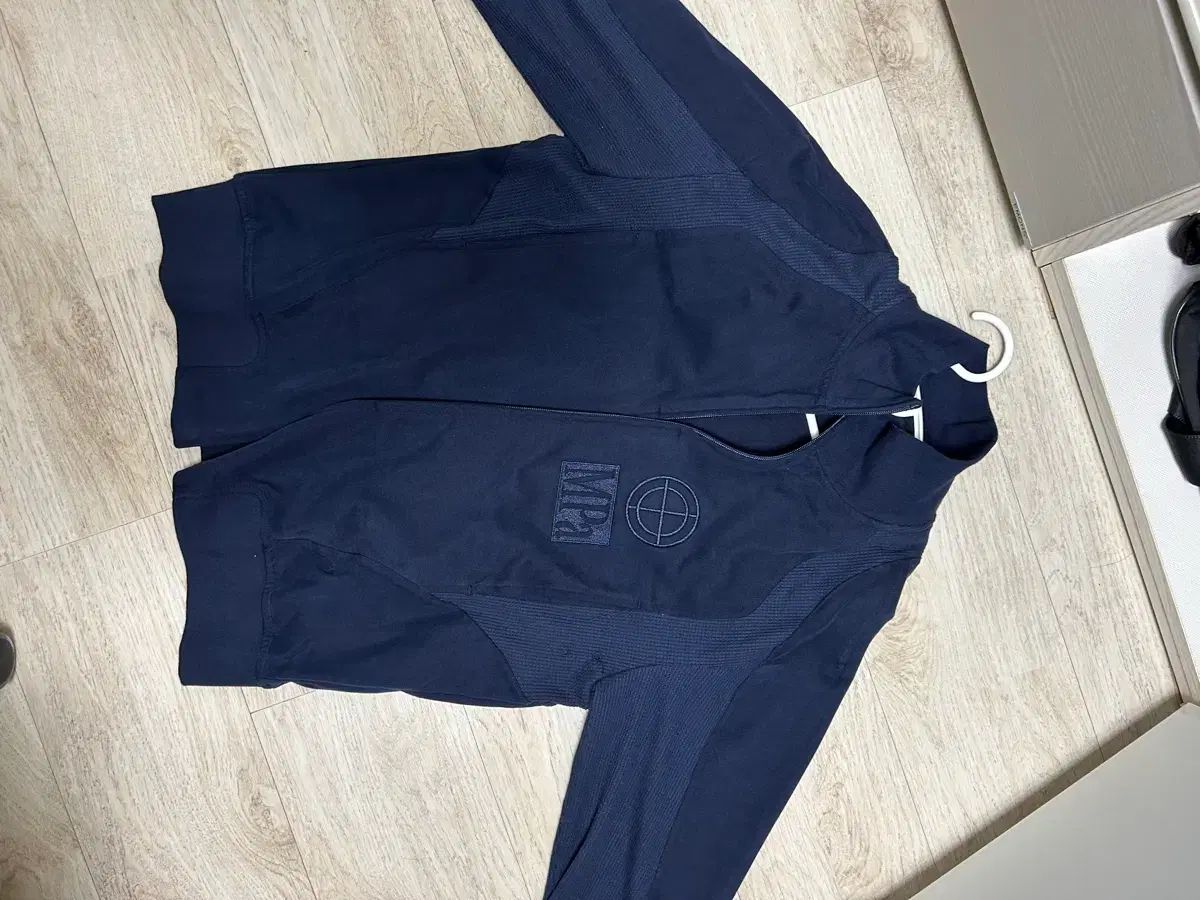 プラスチックプロダクト CONTRAST ZIPPED JACKET