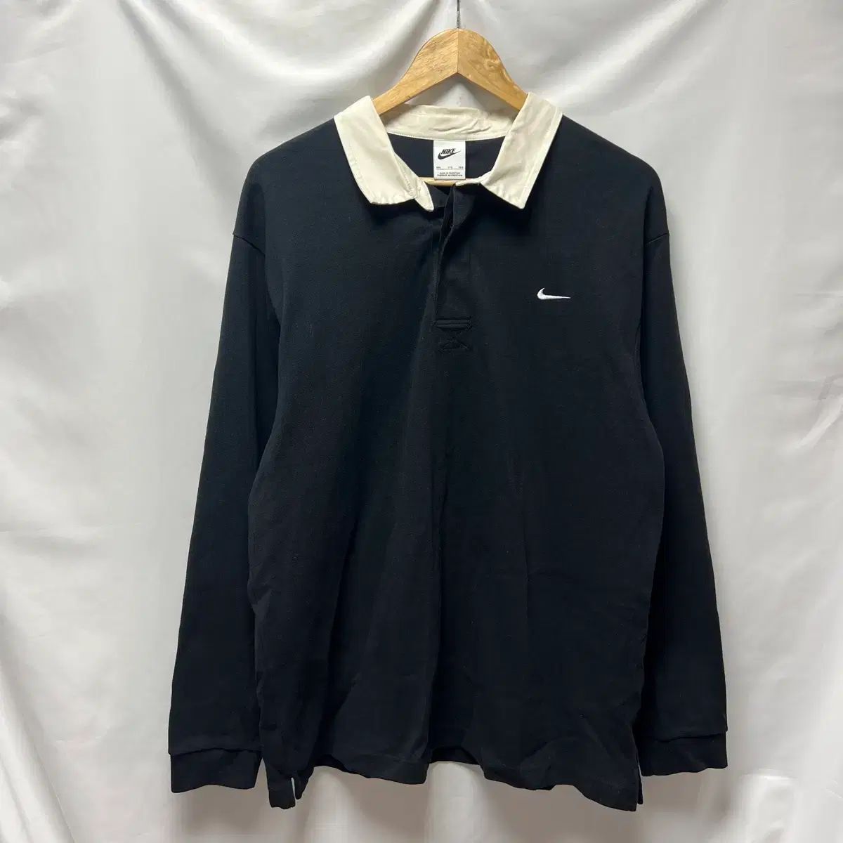 正規品/2XL NIKE ナイキ NRG ソロ SOLO スウッシュ ブラック ラグビー カラ KARA（カラ） 長袖Tシャツ