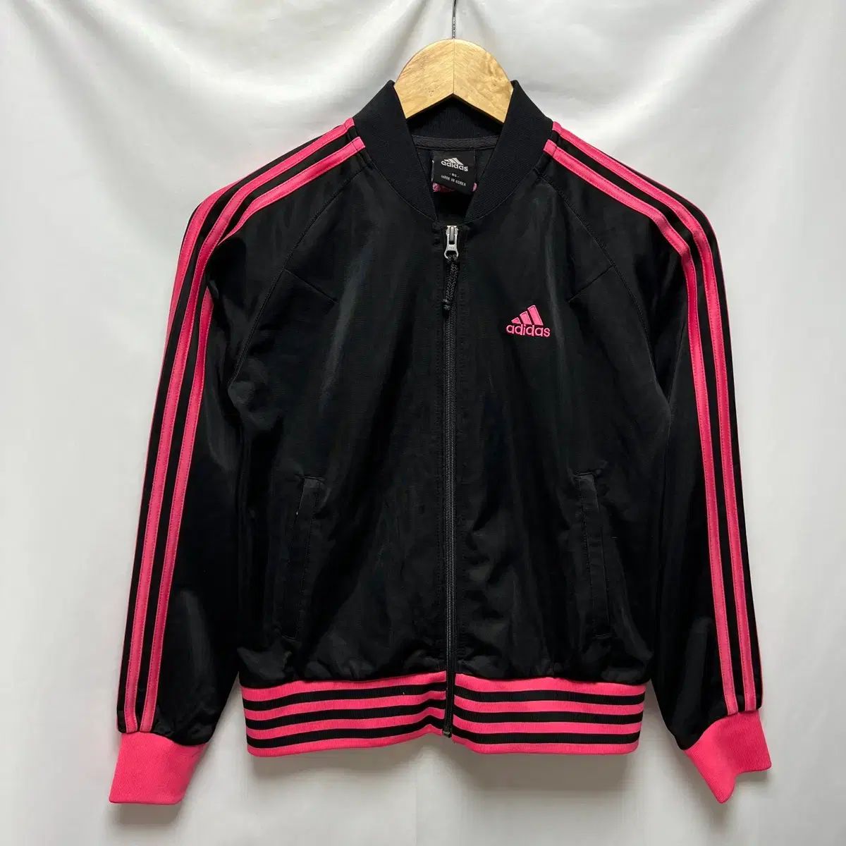 正規品/85 adidas 3本線 BLACKPINK クロップド トラックジャージ/ジャージ (ヨーロッパ)