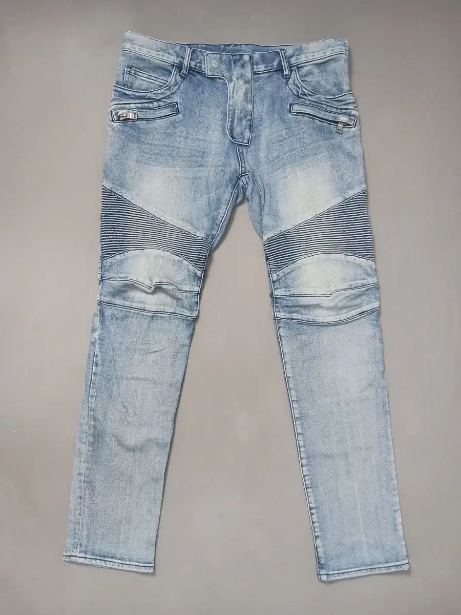 34 BALMAIN バルマン ライトブルー ウォッシュ バイカー スキニージーン デニム