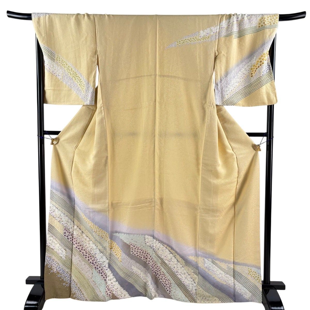 【美品】 訪問着 身丈168.5cm 裄丈70cm L 袷 桜楓 斜縞 銀通し 絞り 薄黄 正絹 逸品 【中古】
