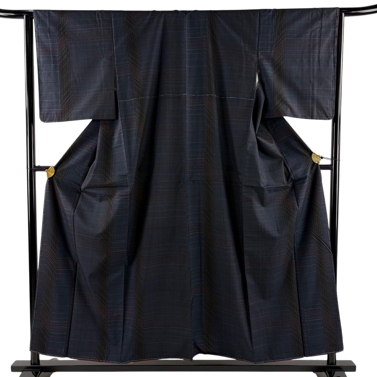 【美品】 大島紬 身丈155.5cm 裄丈63cm S 袷 純泥染 証紙 縞 幾何学 紺色 正絹 秀品 【中古】