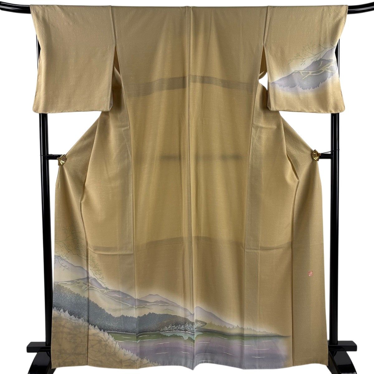 【美品】 付下げ 身丈166cm 裄丈69.5cm L 袷 鈴乃屋 落款 風景 山並み ぼかし 薄黄土色 正絹 秀品 【中古】