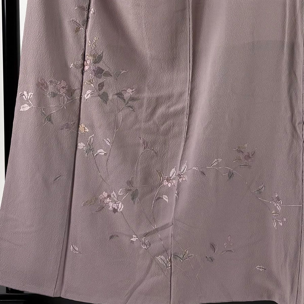 付下げ 身丈158cm 裄丈61.5cm 正絹 名品 【中古】 付下げ 身丈161cm 裄丈66cm M 袷 華文 草花 箔 刺繍 緑 正絹 名品