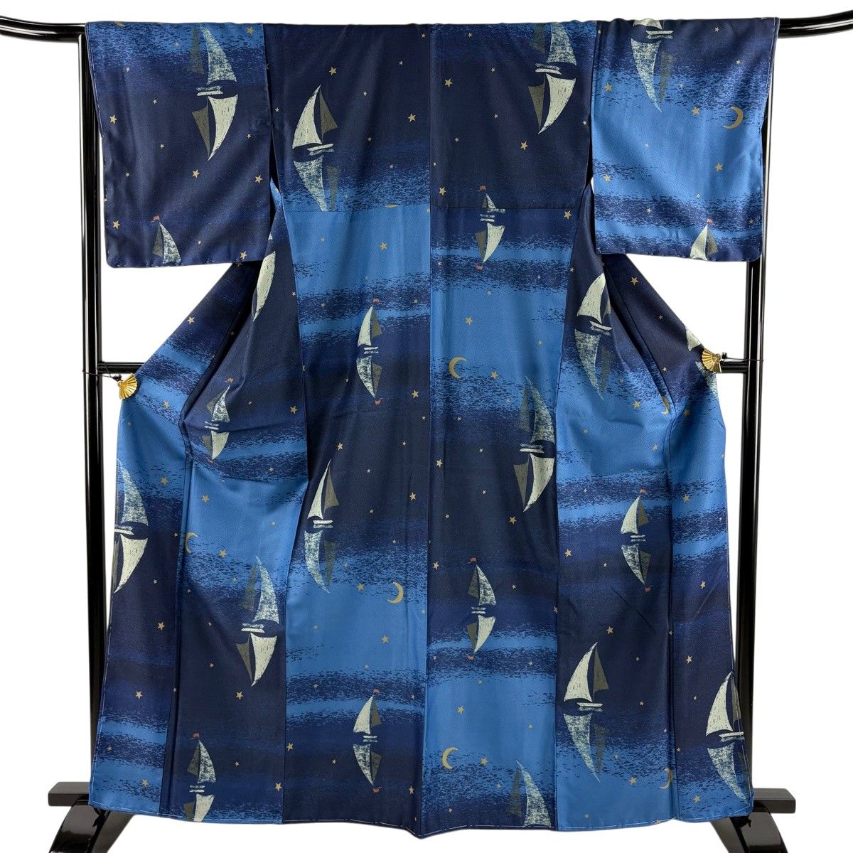 【美品】 小紋 身丈163cm 裄丈66.5cm M 袷 洗える着物 ヨット 星 紺色 化繊 秀品 【中古】