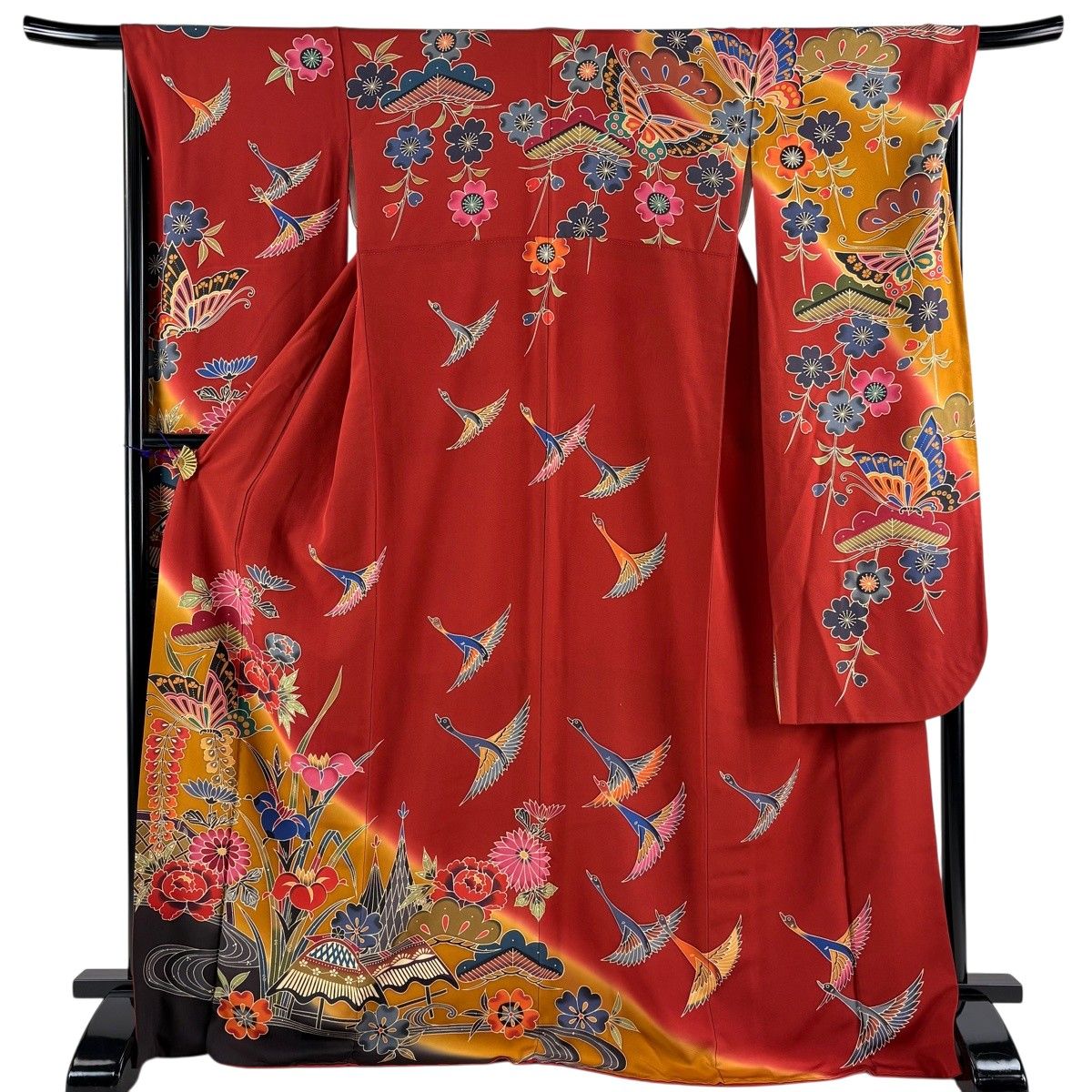 【美品】 振袖 身丈171cm 裄丈67cm M 袷 落款 草花 蝶 染め分け ぼかし 赤 正絹 名品 【中古】