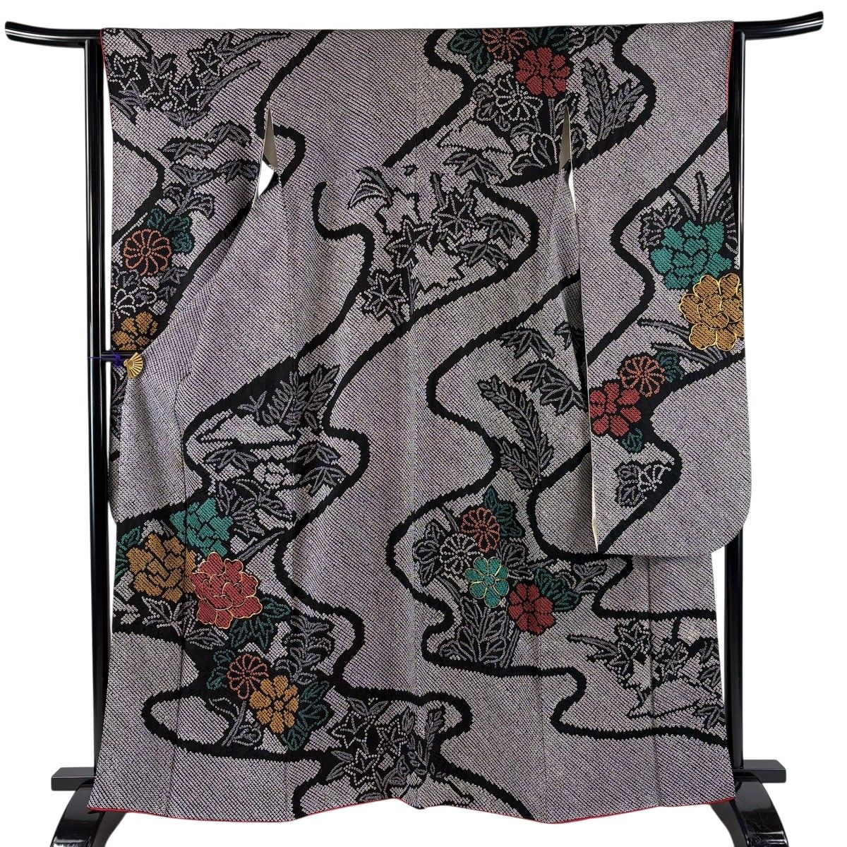 振袖 身丈163.5cm 裄丈64cm M 袷 草花 金糸 総絞り 黒 正絹 名品 【中古】 11,060円