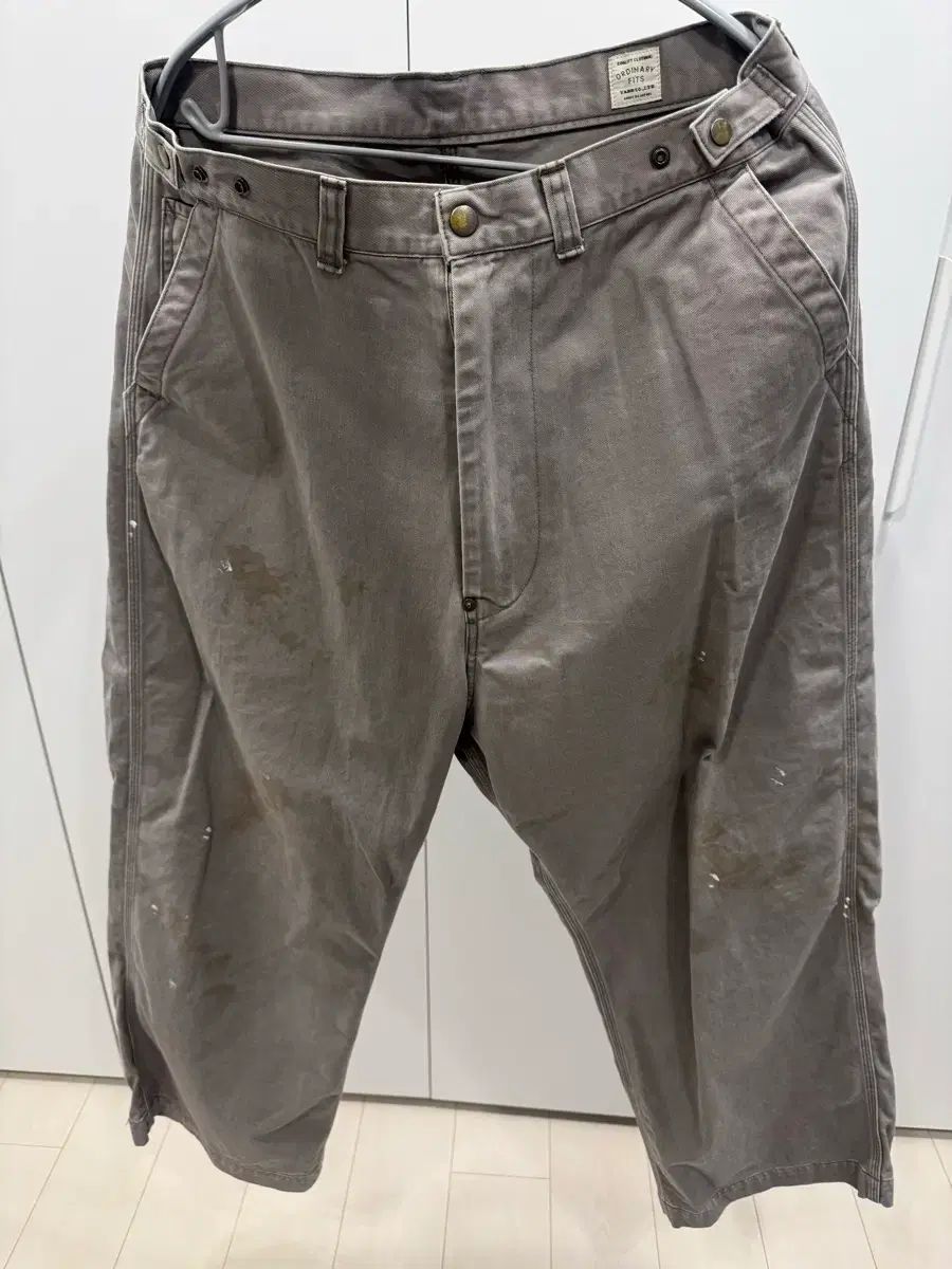 オーディナリーフィッツ ペインテッド デニムパンツ グレー