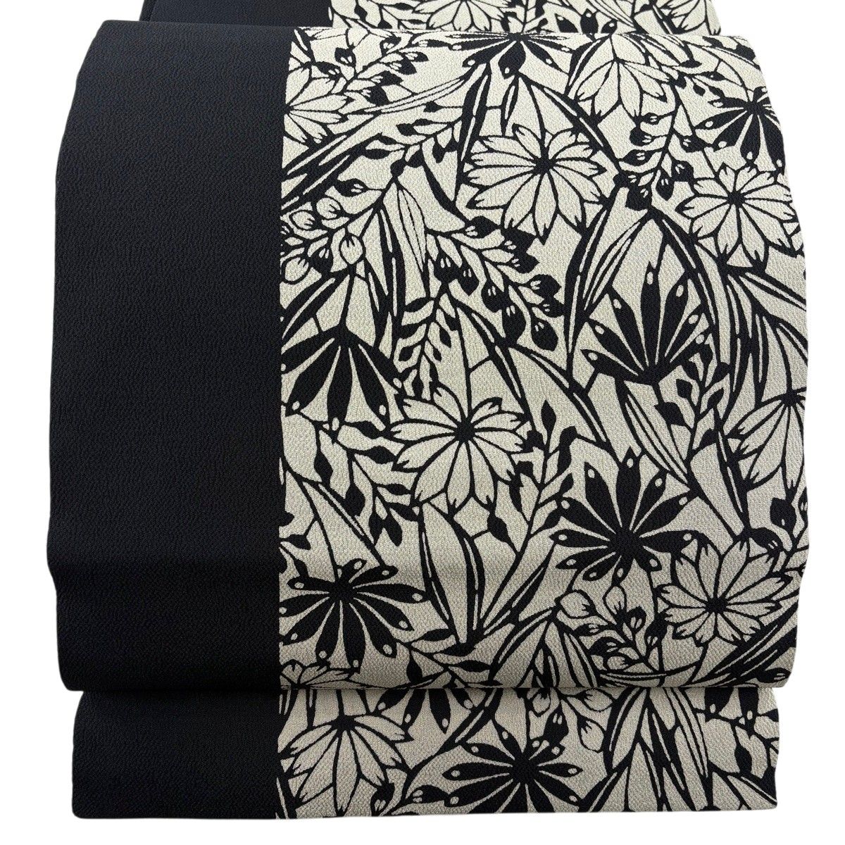 【美品】 開き名古屋帯 秀品 落款 伊勢型染 草花 縮緬 灰色 正絹 【中古】