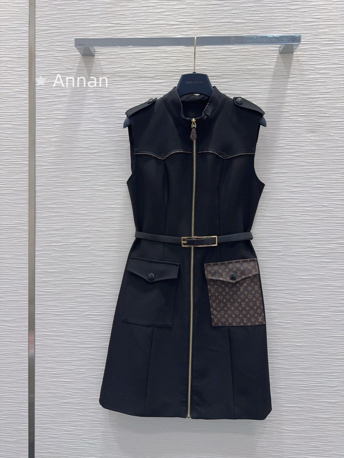 美品新品 LV LOUIS VUITTON ルイヴィトン ワンピース レディース