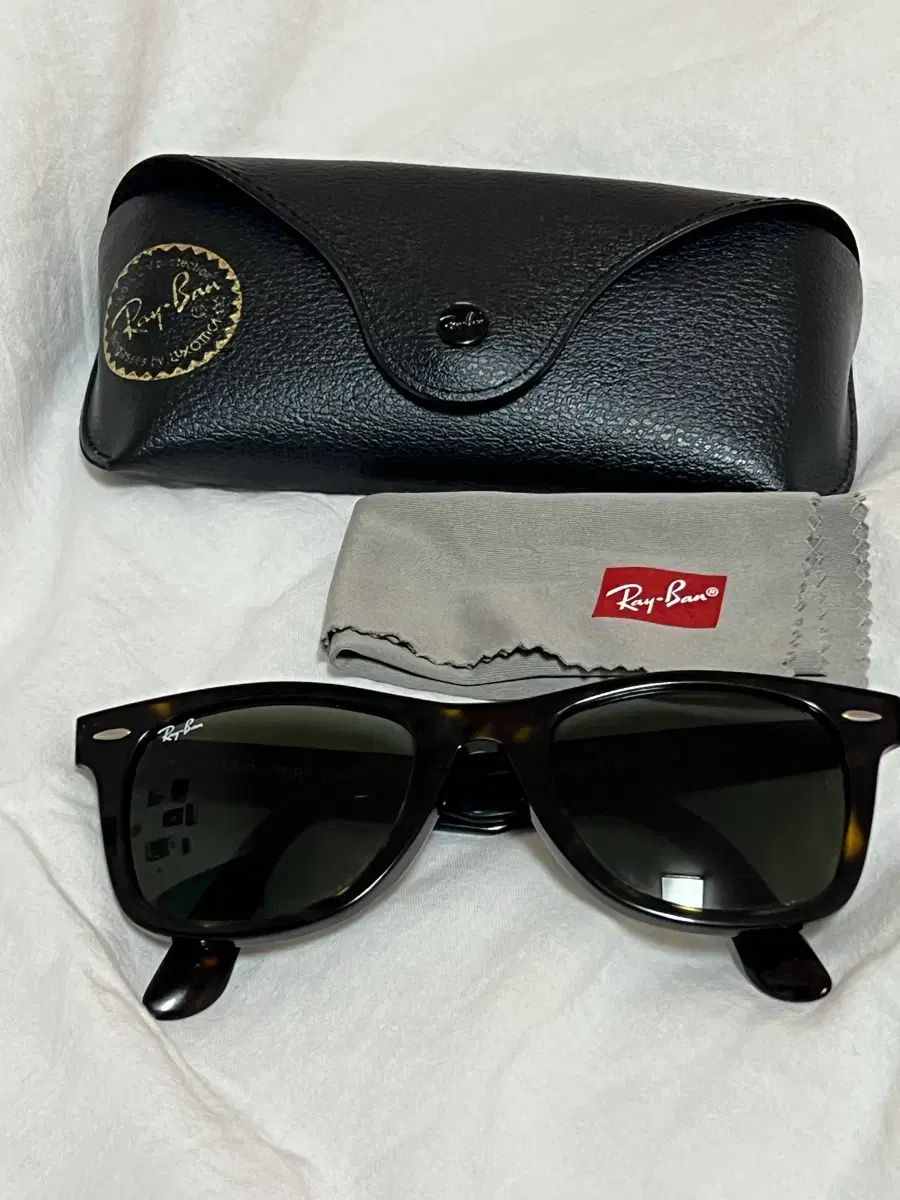 レイバン(Ray-Ban) ウェイファーラー サングラス + ケース/クロス RB 2140F 902 52mm