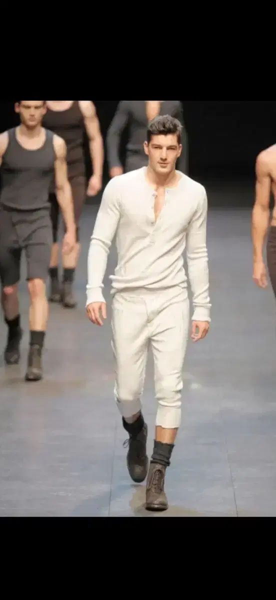 Dolce&Gabbana ドルチェ＆ガッバーナ ヘンリーネック シルク ニット 46