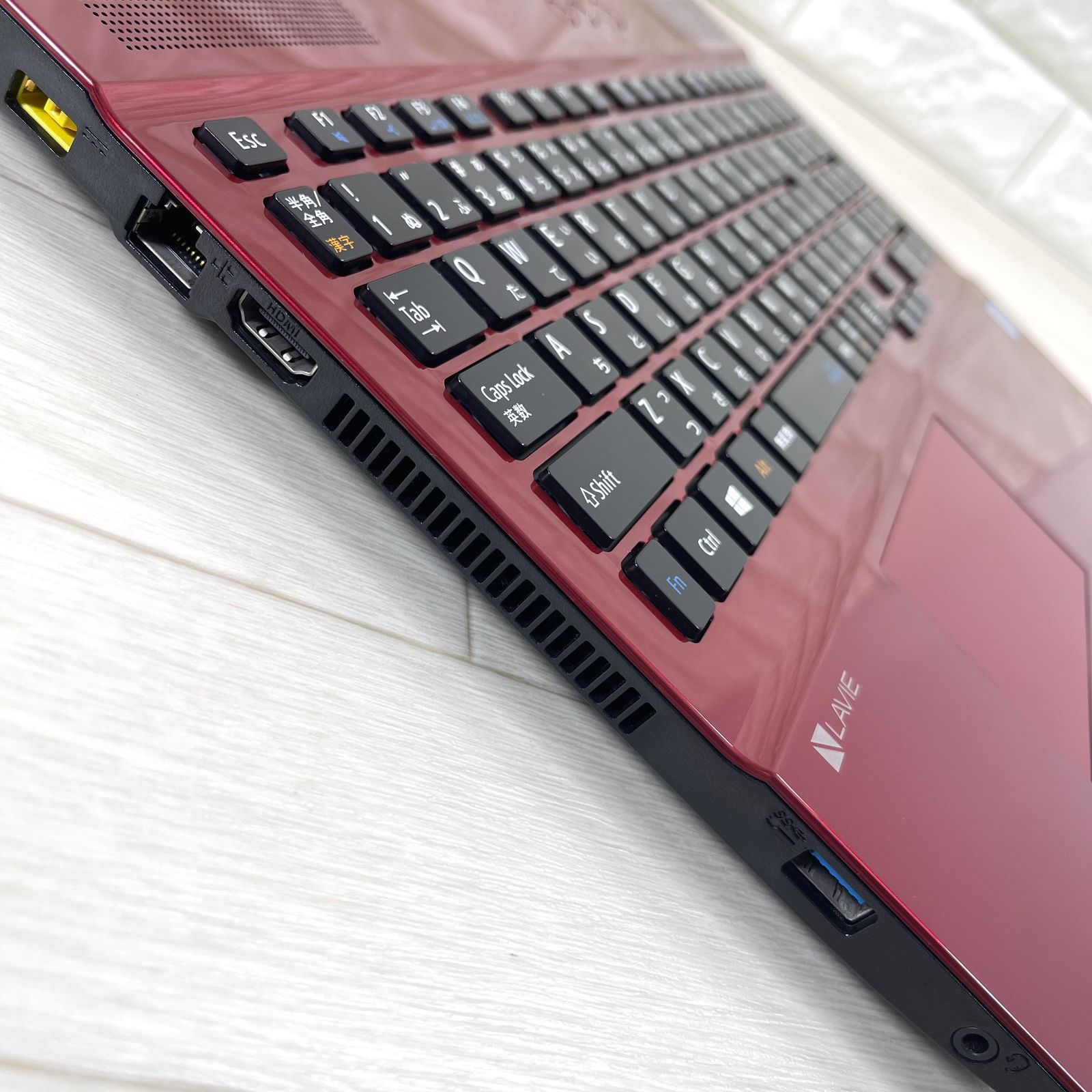 NEC LAVIE i7/16GB/SSD512GB Win11 Office2024 - メルカリ
