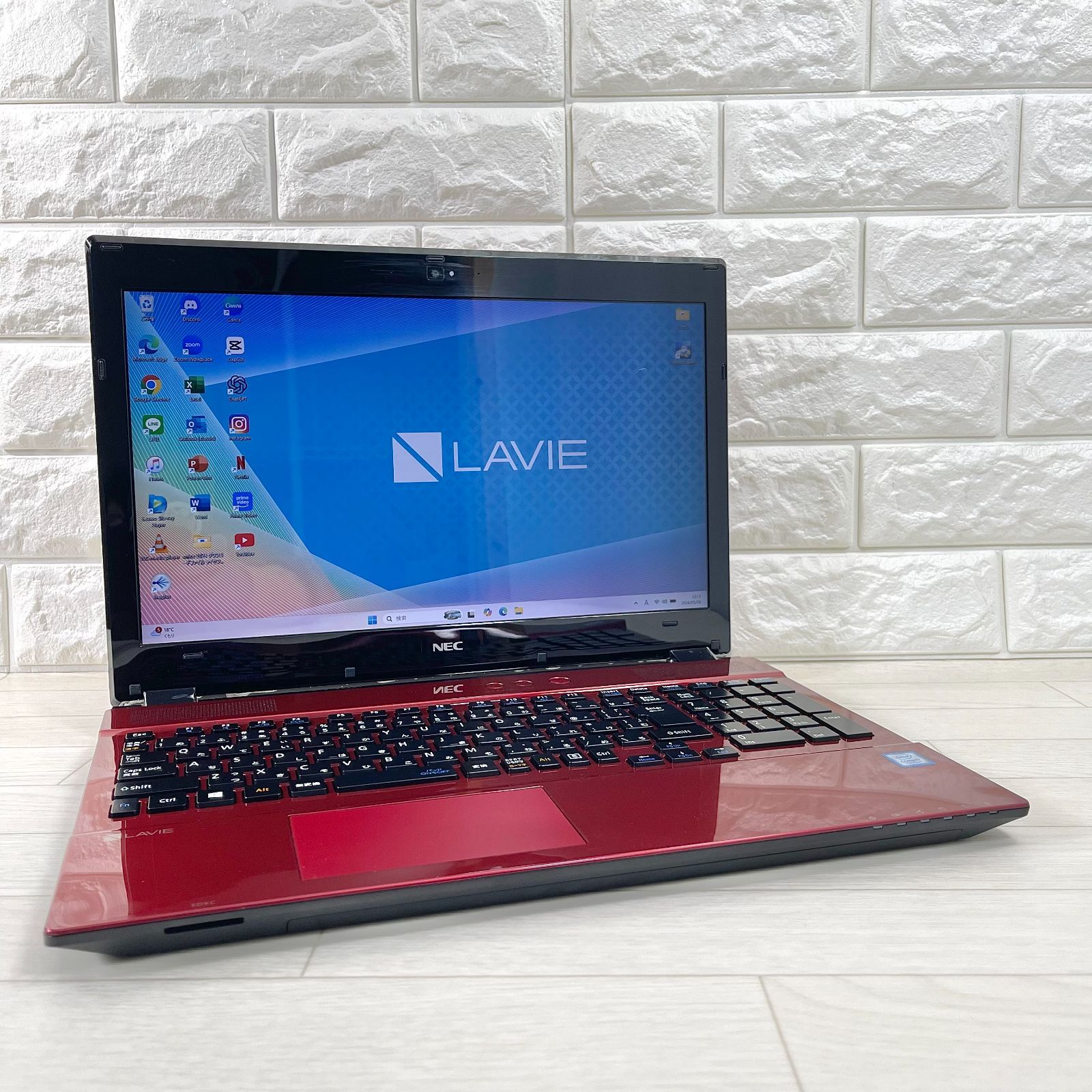 NEC LAVIE i7/16GB/SSD512GB Win11 Office2024 - メルカリ