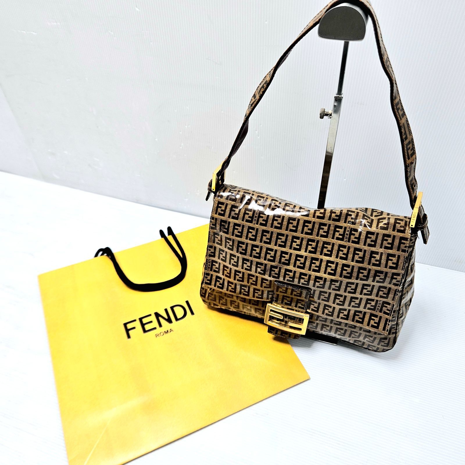 一部ほつれ】FENDI 26325 ズッキーノ ビニール マンマバケット