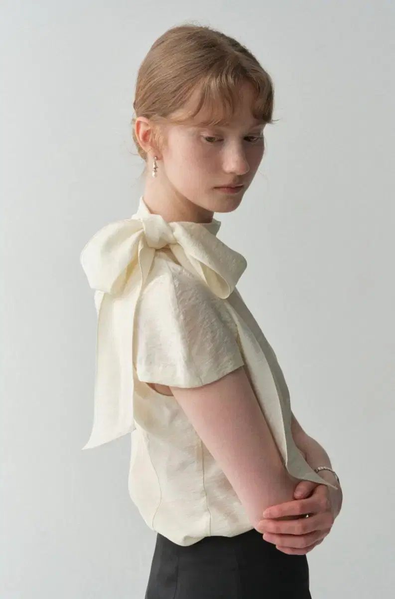 フローウム Dandelion Tie Blouse クリーム xs 新品