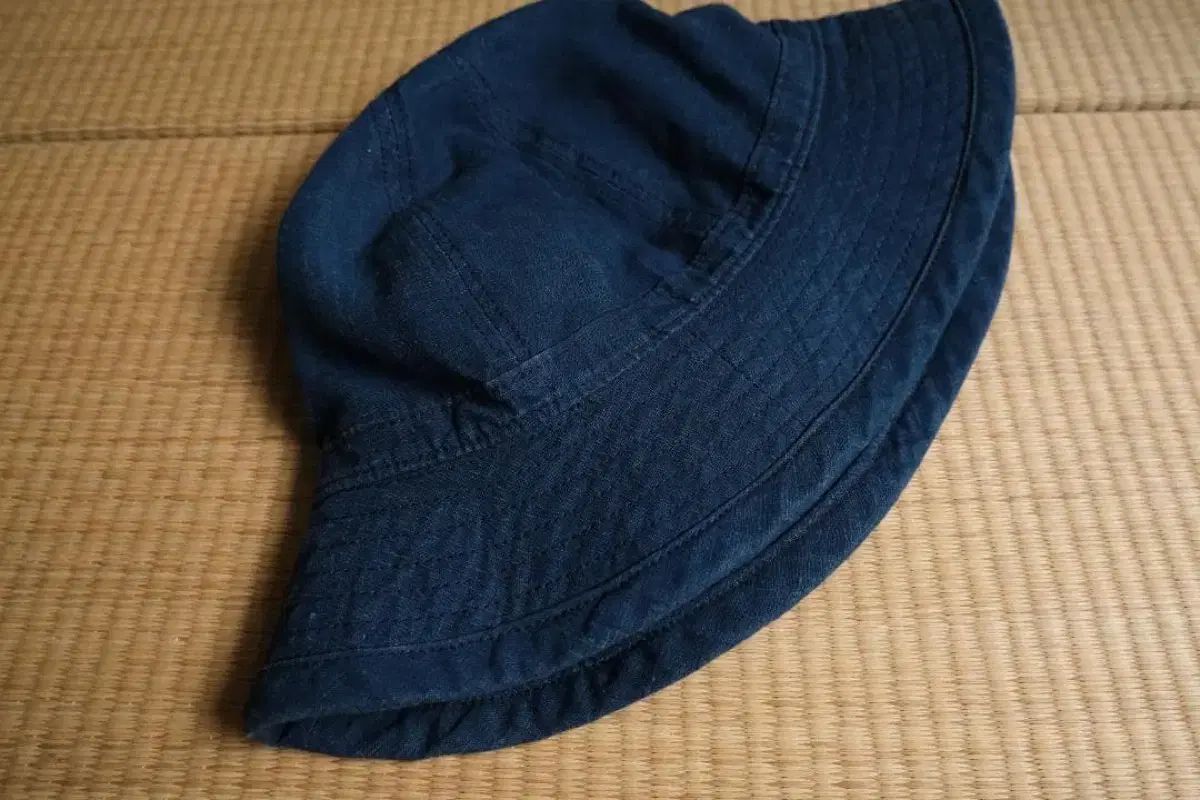 Niceness PYNCHON バケットハット