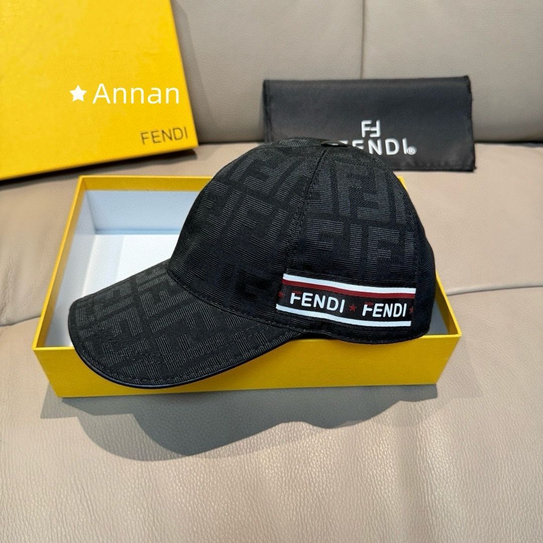 大幅値下げ 新品 FENDI フェンディ キャップ 帽子 メンズ レディース ユニセックス