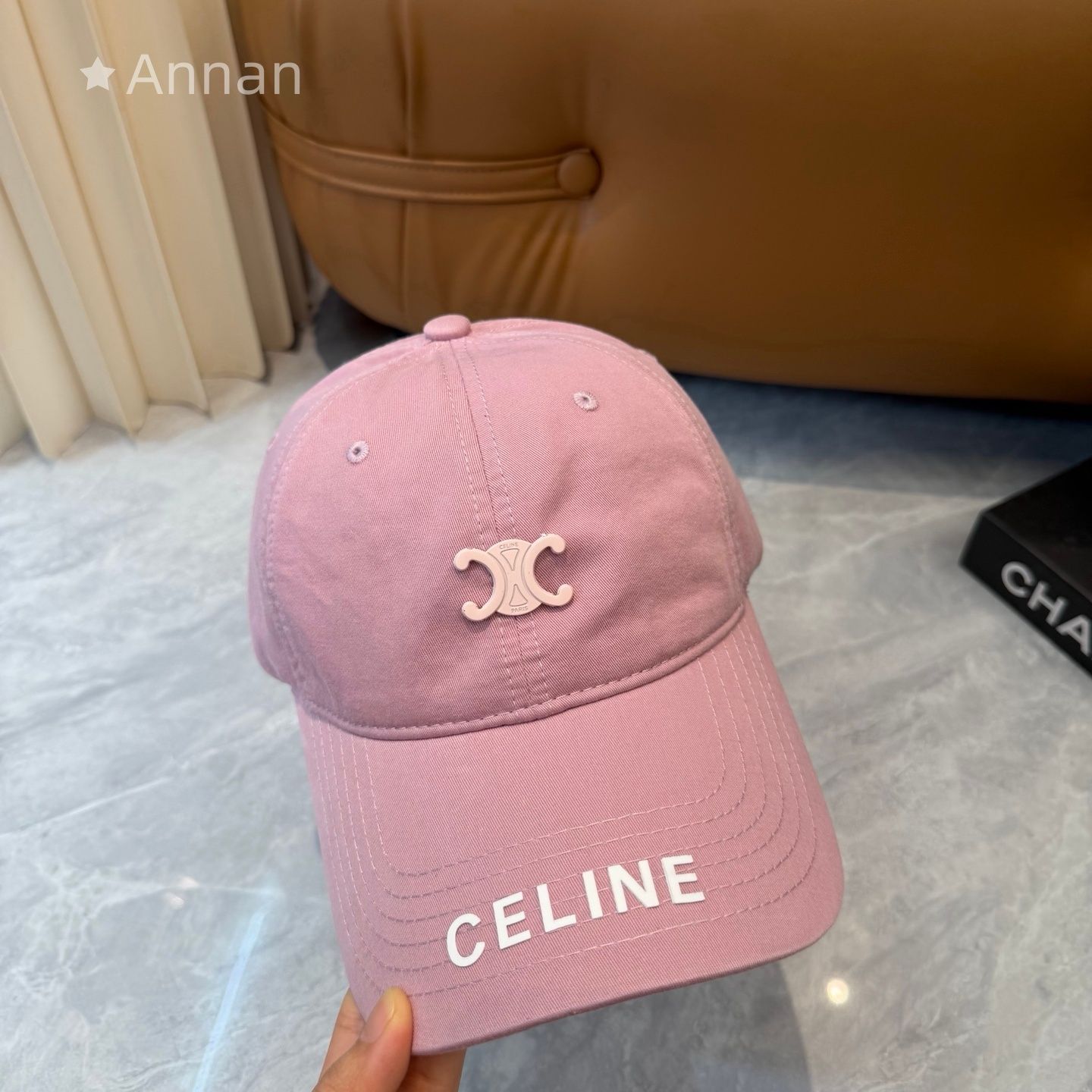 【美品】CELINE コーデュロイ ロゴキャップ L ピンク 高級 人気商品新品 CELINE セリーヌ キャップ 帽子 メンズ レディース