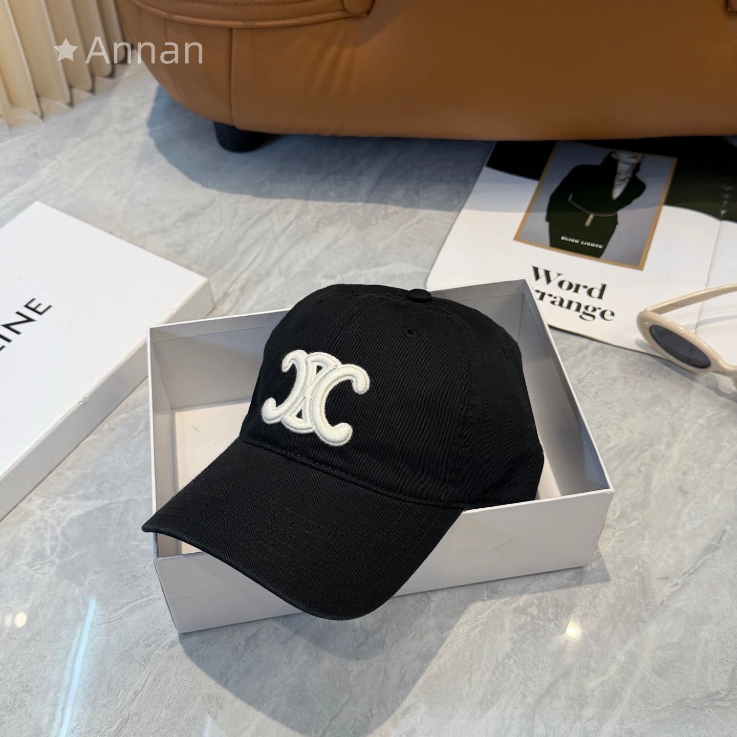 大人気 極美新品 CELINE セリーヌ キャップ 帽子 メンズ レディース