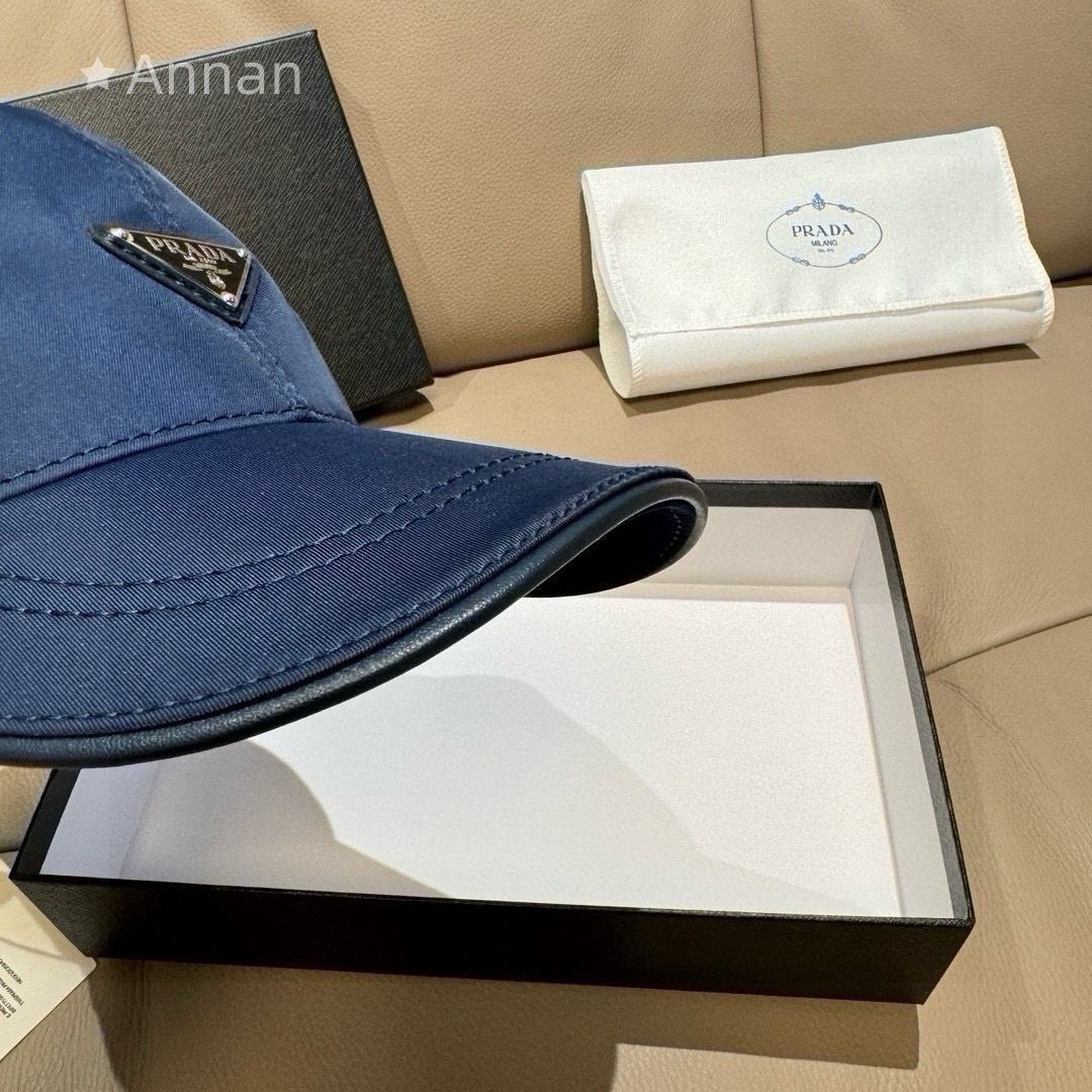 【未使用品】最終値下げ新品！新品 PRADA プラダ キャップ 帽子 メンズ レディース ユニセックス