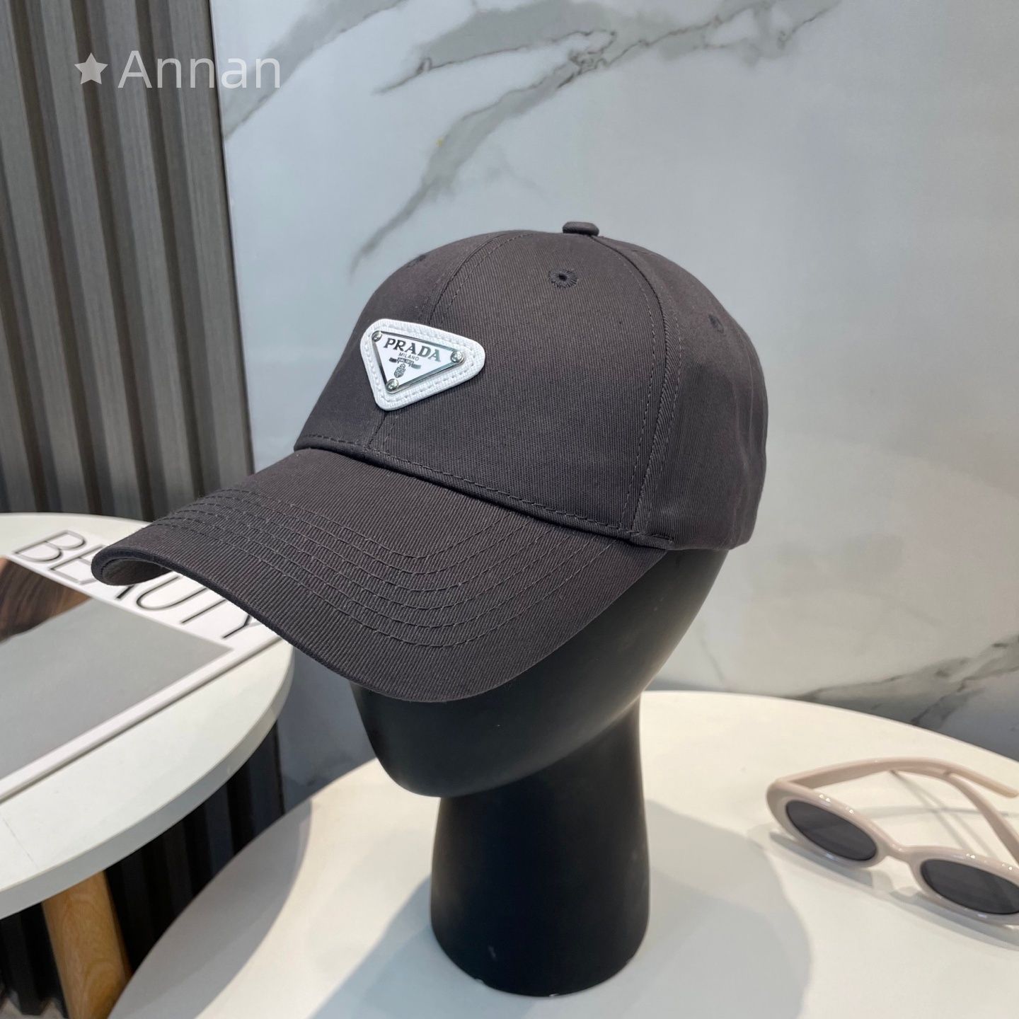 【未使用品】最終値下げ新品 PRADA プラダ キャップ 帽子 メンズ レディース ユニセックス
