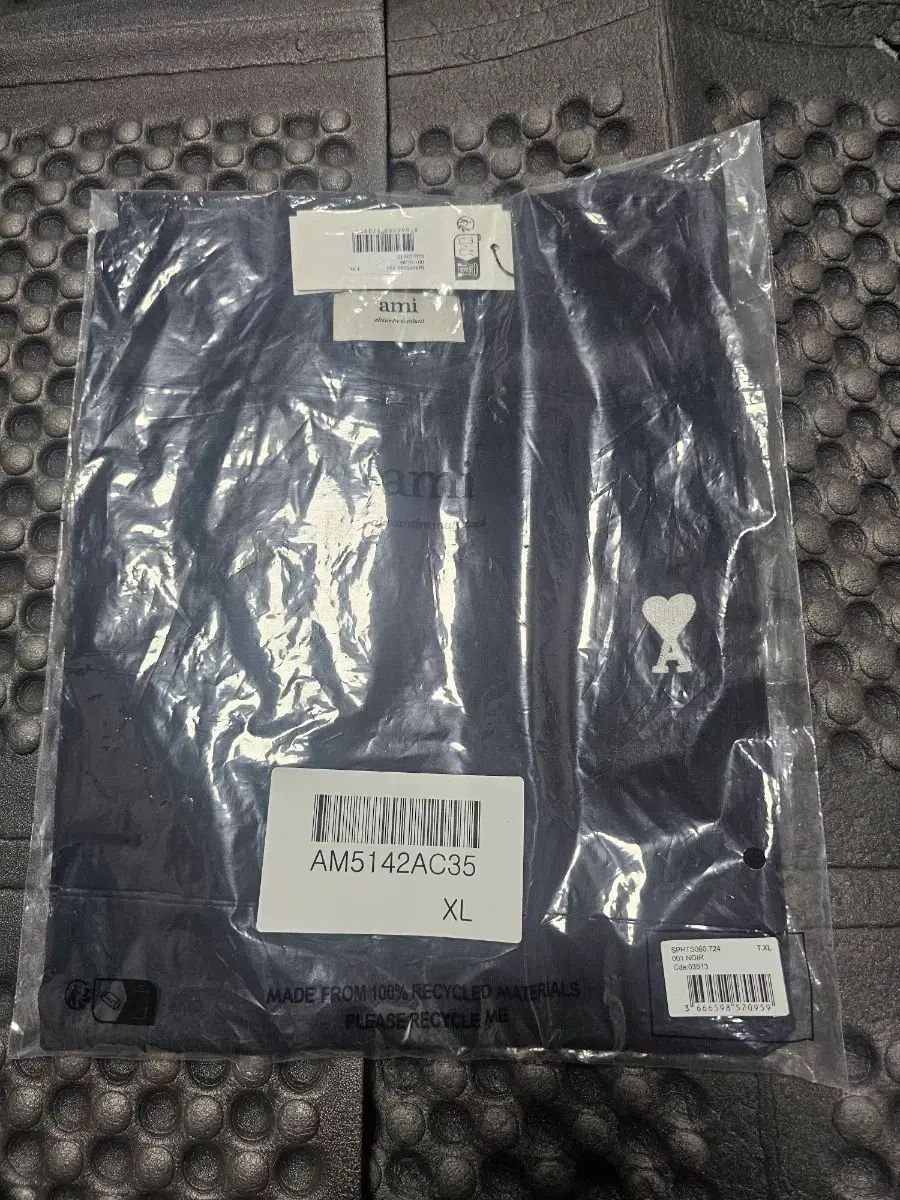 アミ スモール ハート ブラック Tシャツ XL