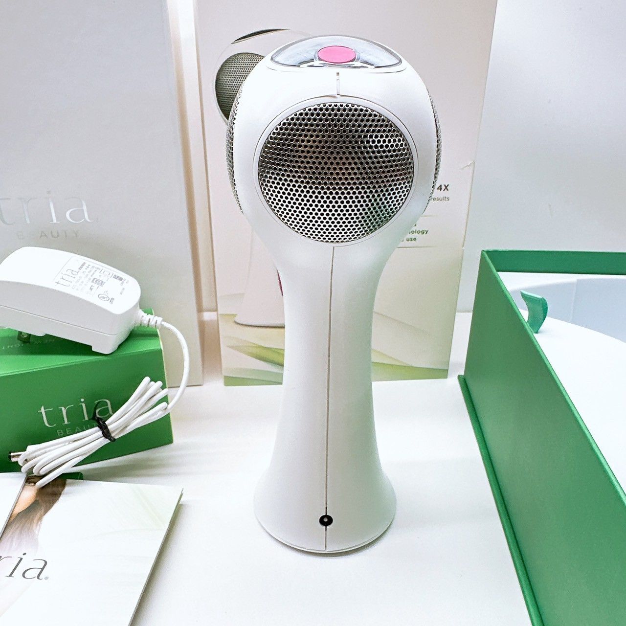 新品同様＊付属品完備》 トリア パーソナルレーザー 4X Tria LHR 4.0 