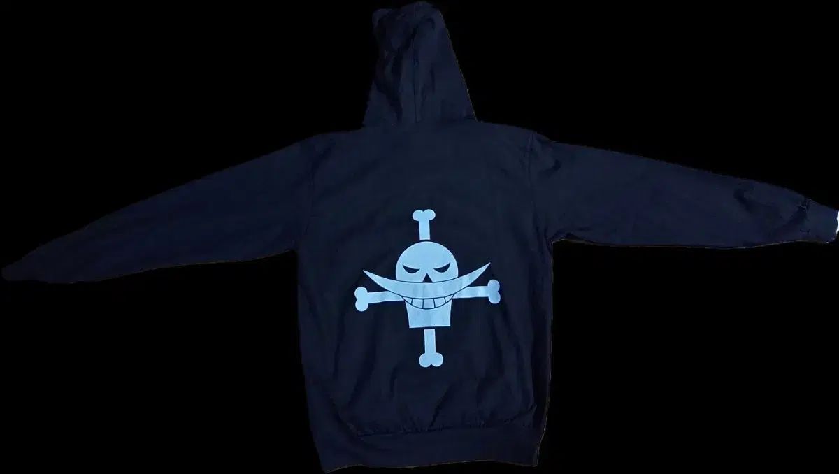 ONE PIECE 白ひげ海賊団 フードTシャツ
