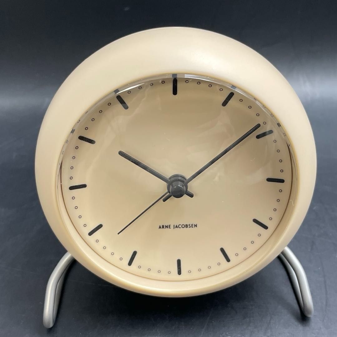 アルネヤコブセン Table Clock City hall Sandy Beige 43693 ベージュ