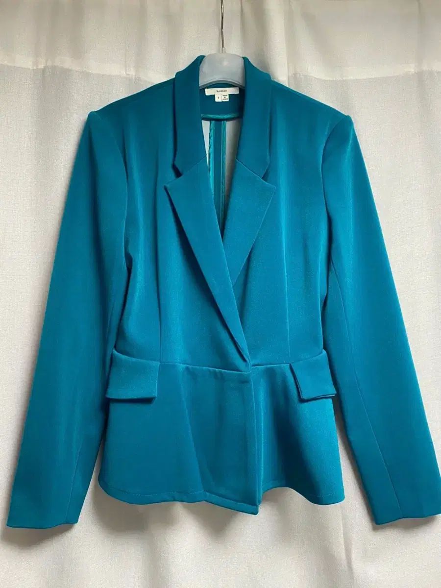 新品) ターコイズ ユニーク フリル ホル ジャケット