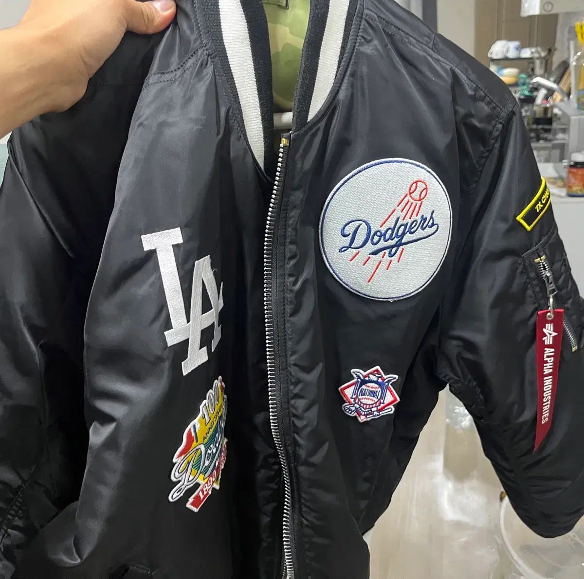 NEW ERA x アルファ インダストリーズ x MLB ドジャーズ ブルゾン リバーシブル アウター