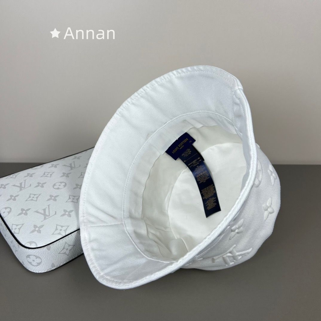 Louis Vuitton バケットハット ホワイト/グレー 未使用品】最終値下げ 新品！新品 LV LOUIS VUITTON ルイヴィトン