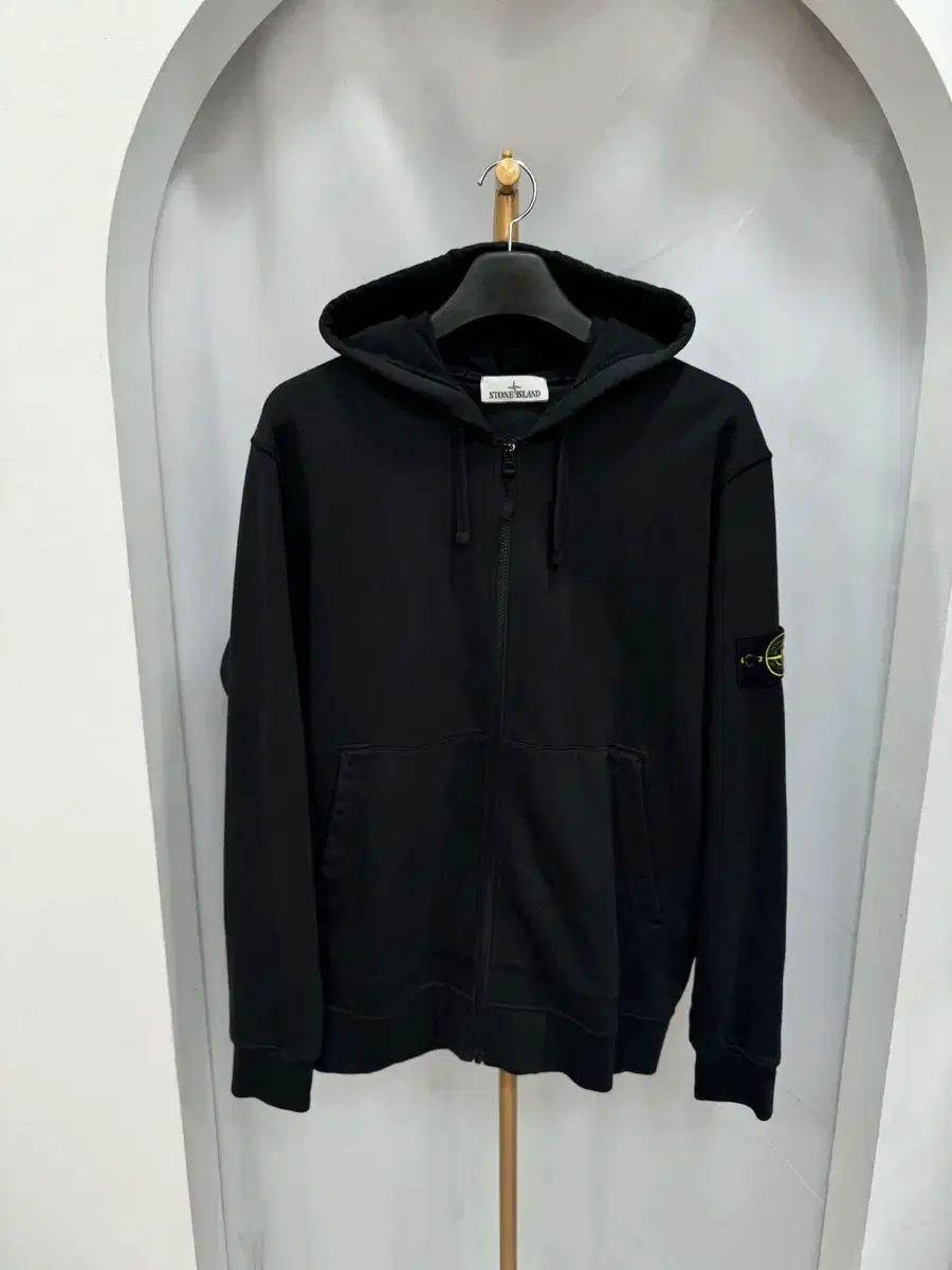 百貨店購入 STONE ISLAND ストーンアイランド フードジップアップ XXL 17