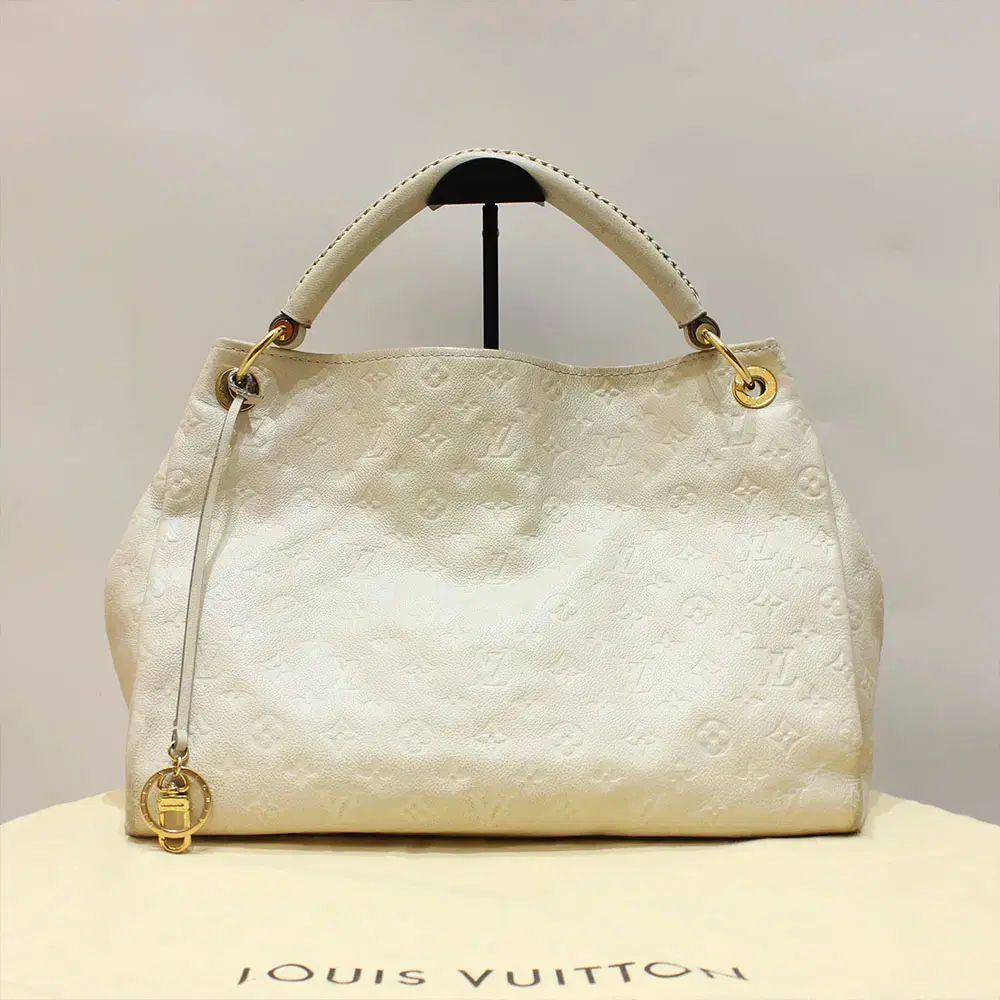 ブランドダオールトンネ Louis Vuitton アンフラージュ アッチ MM M93449