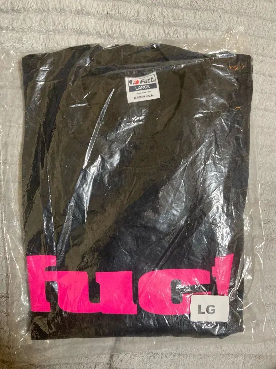 퍽트 ロゴ Tシャツ