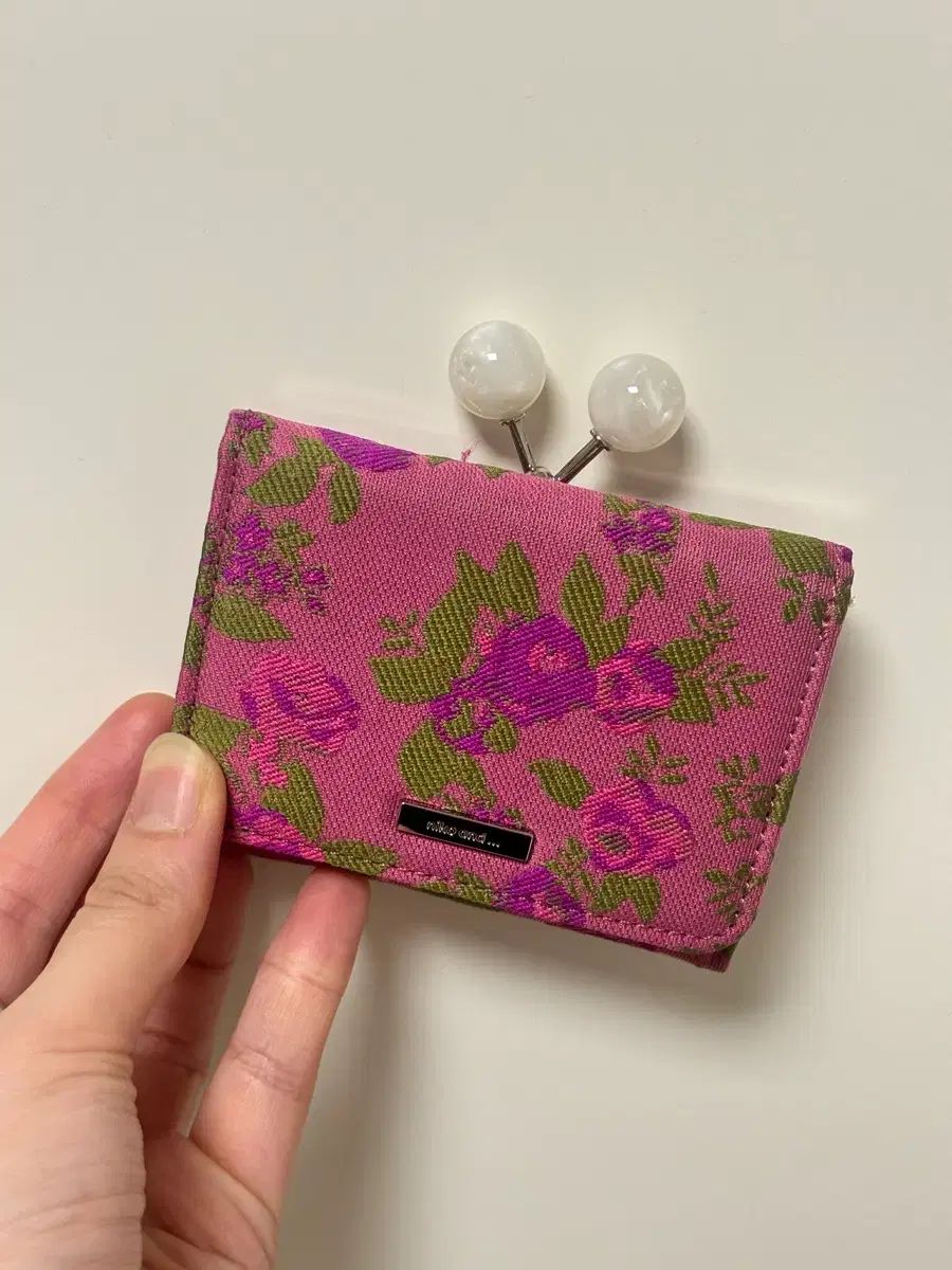 ニコアンド 花柄 カードウォレット 新品