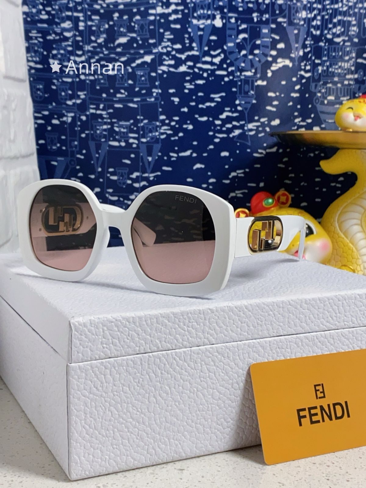 送料込☆送料込☆ 新品 FENDI フェンディ サングラス メンズ レディース ユニセックス