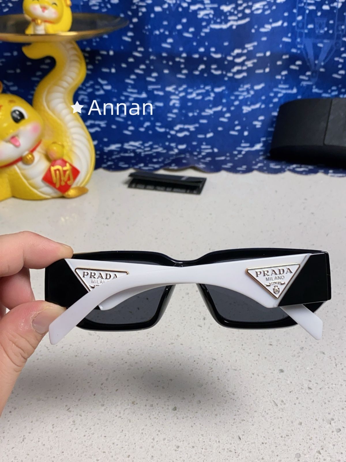 プラダ PRADA サングラス 未使用 破格 PRADA サングラス プラダ ブラック prb06sf-16k08z UVカット ブランド