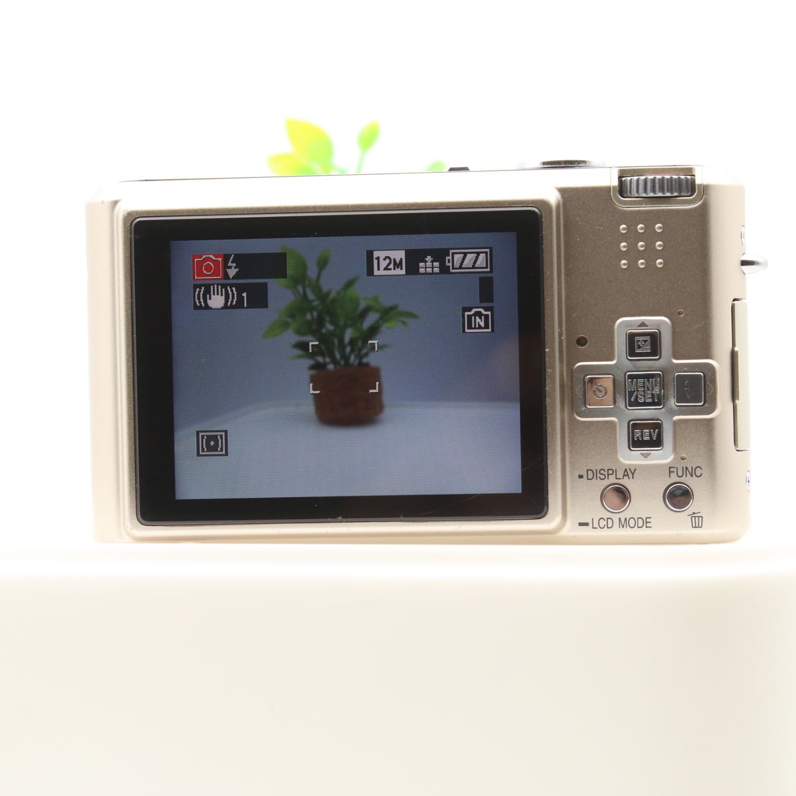 美品】 Panasonic LUMIX DMC-FX100 ゴールド デジタルカメラ 