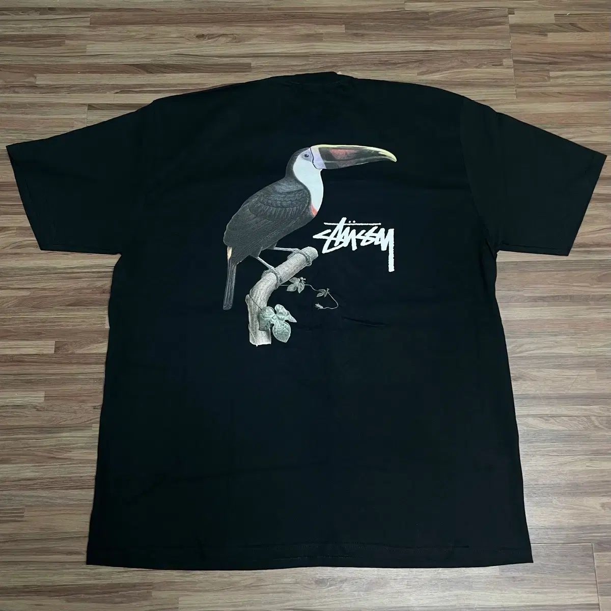 新品 STUSSY ステューシー toucan ブラック 半袖Tシャツ XL